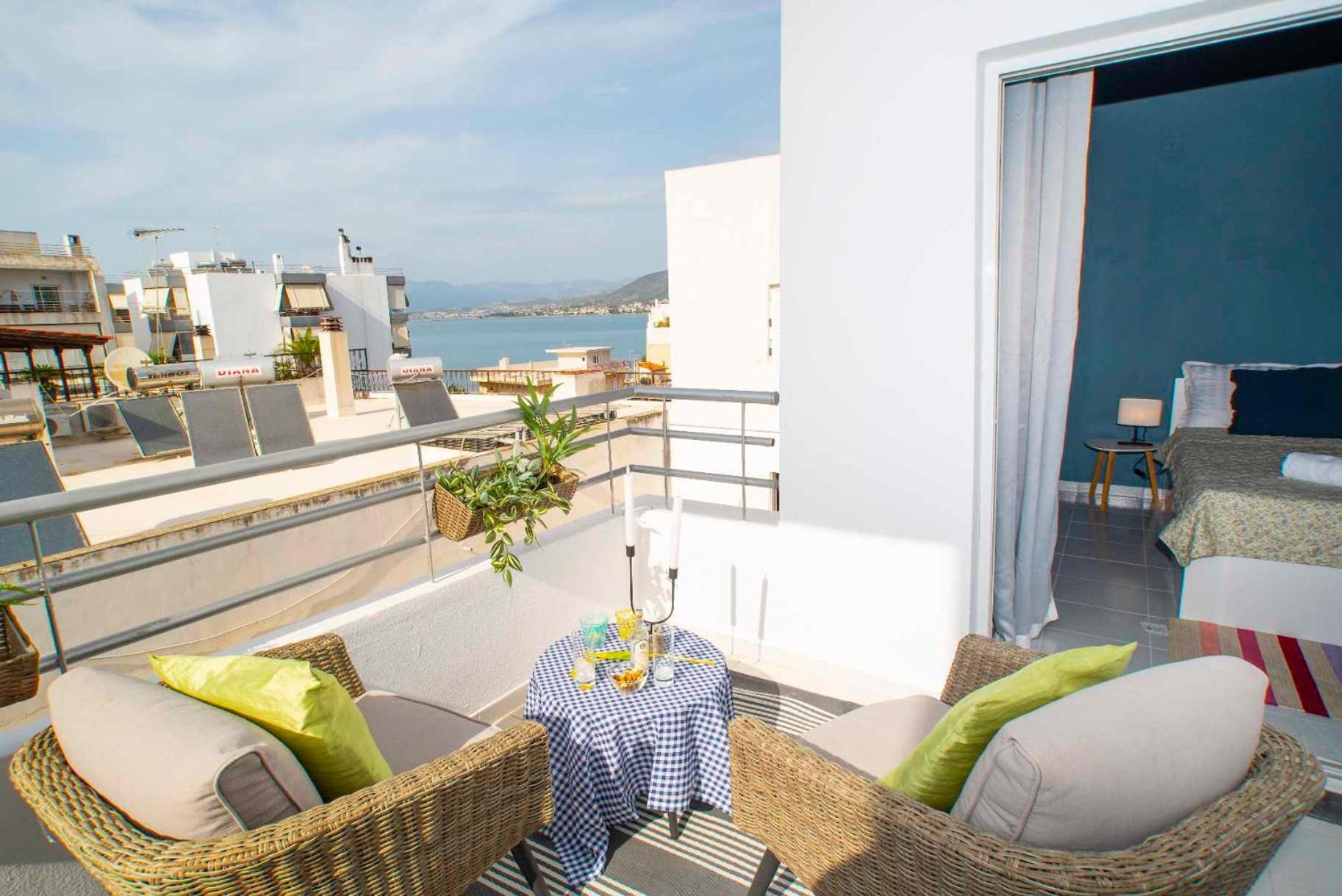 Top Floor Apartment In Chalkís المظهر الخارجي الصورة